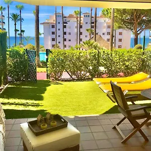 https://mi-capricho-beachfront-grownfloor-private-garden-terrace.es-andalucia.com